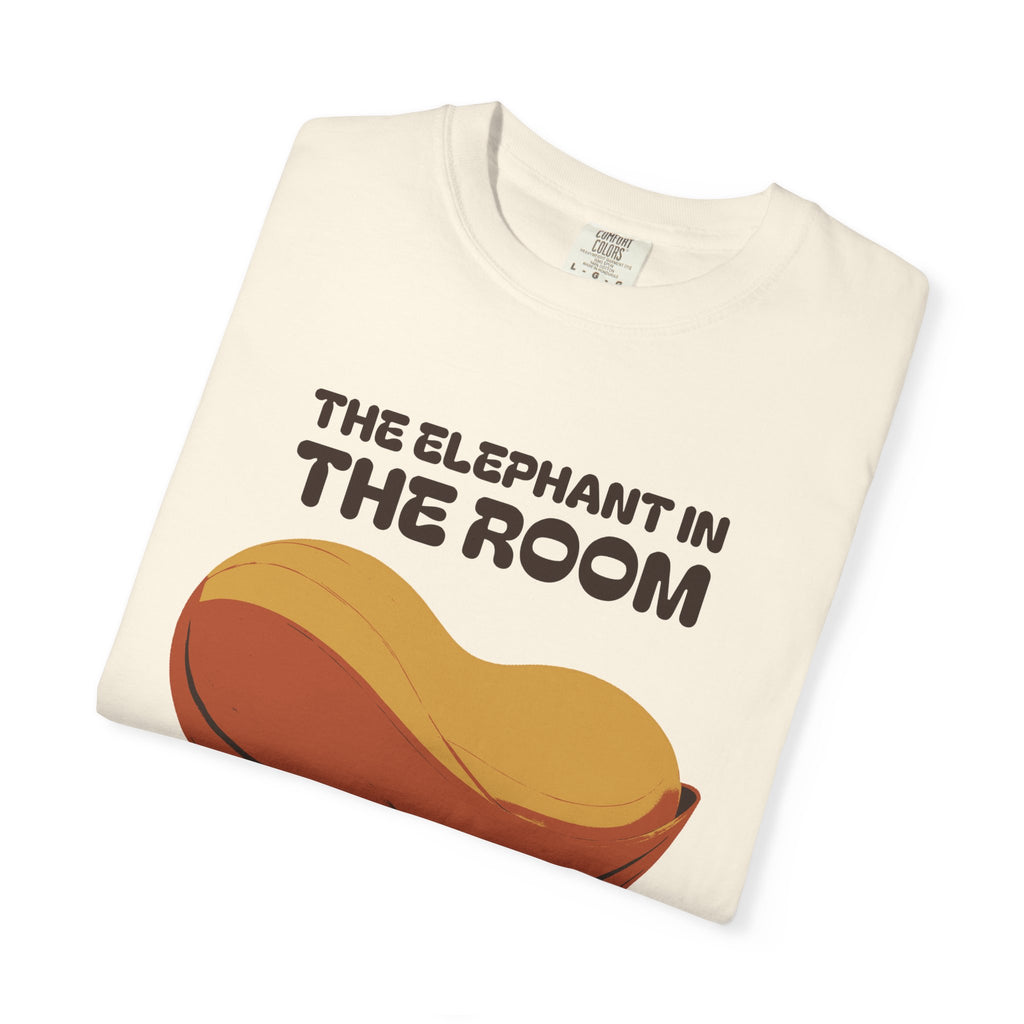 Animal Pun Fan Shirt - The Elephant in the Room Would Like a Snack Tee