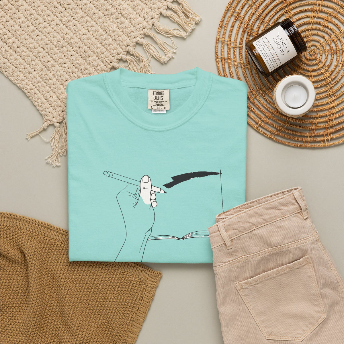 Left Handed Gift Shirt - I Smudge Everything I Write It's a Gift