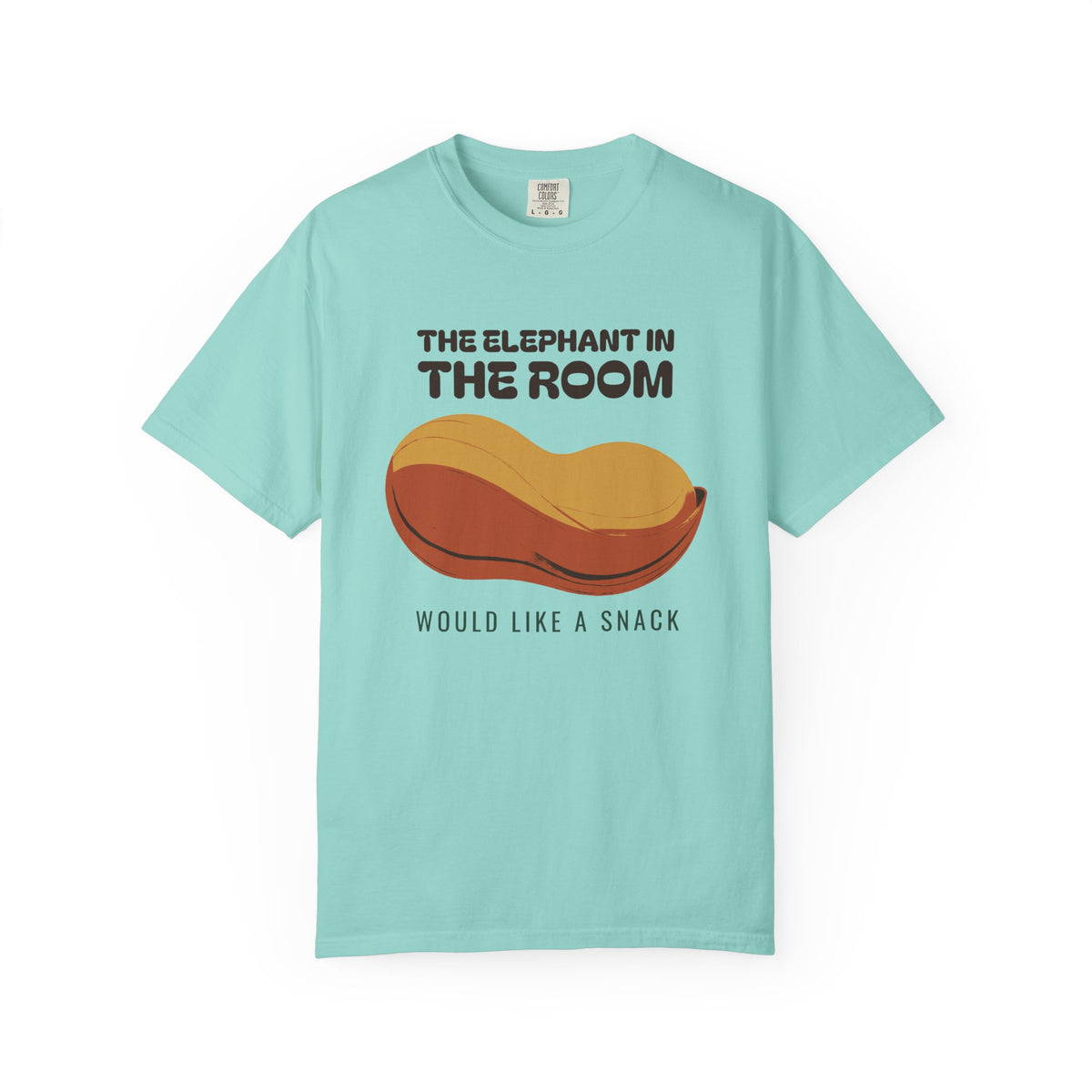 Animal Pun Fan Shirt - The Elephant in the Room Would Like a Snack Tee