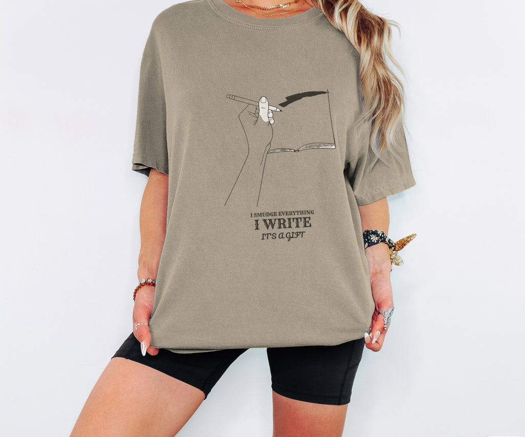 Left Handed Gift Shirt - I Smudge Everything I Write It's a Gift - photo 1
